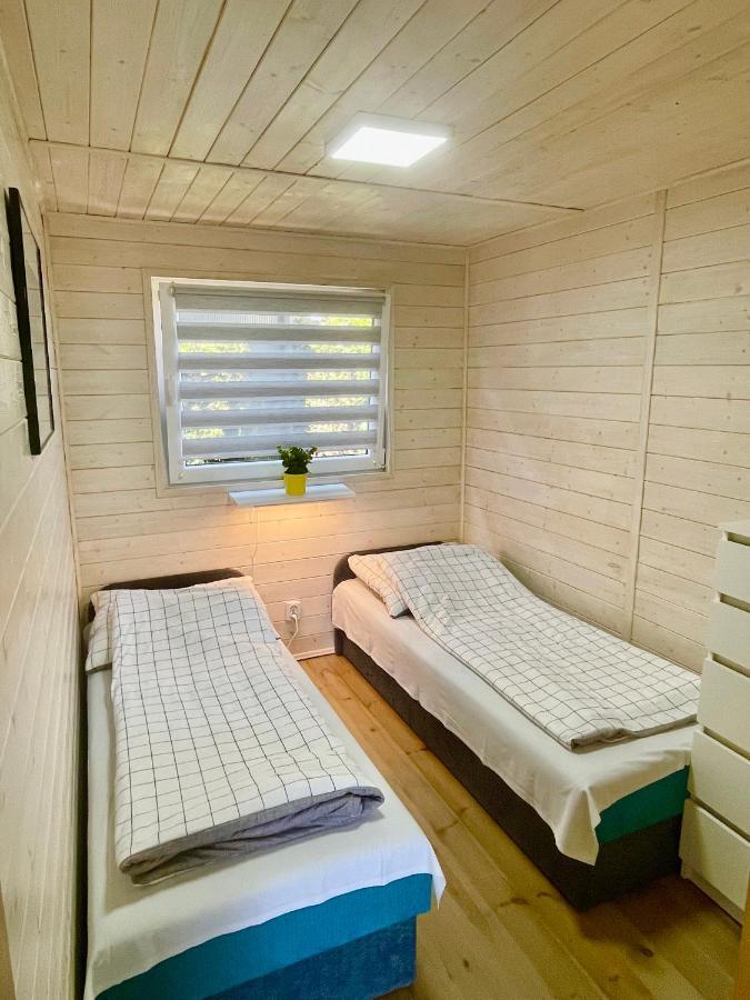 Pokoje I Domek Letniskowy Pod Kasztanem Ястарня Екстериор снимка