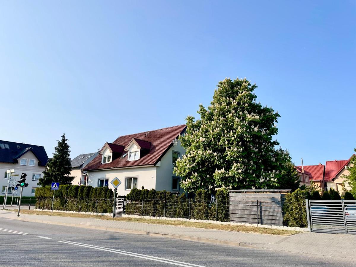 Pokoje I Domek Letniskowy Pod Kasztanem Ястарня Екстериор снимка